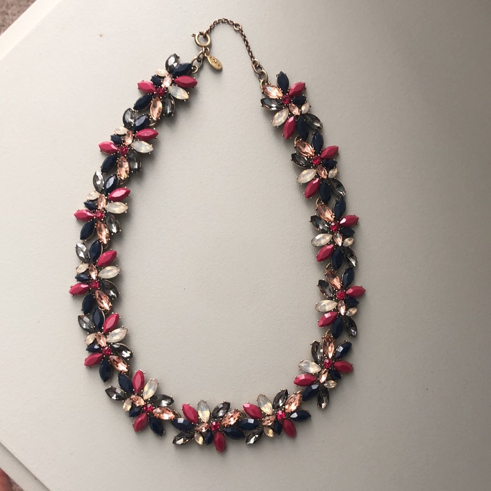 Loft Statement Necklace - Picture 9 of 11